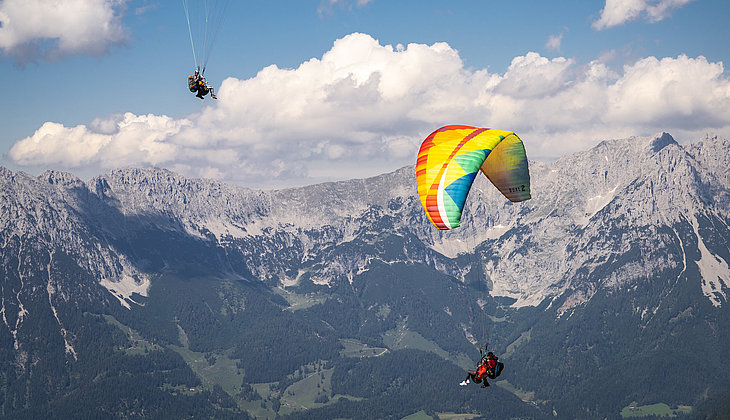 Paragliding paradise ©Dietmar Denger