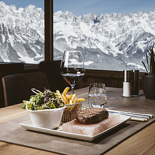 Delicious steak in the KaiserLounge in Ellmau ©Alex Gretter